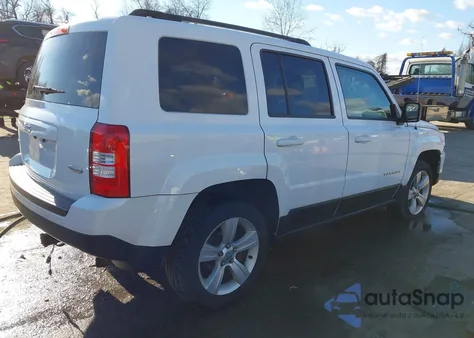 2014 Jeep Patriot Latitude из США, поврежденный, VIN 1C4NJRFB8ED718704